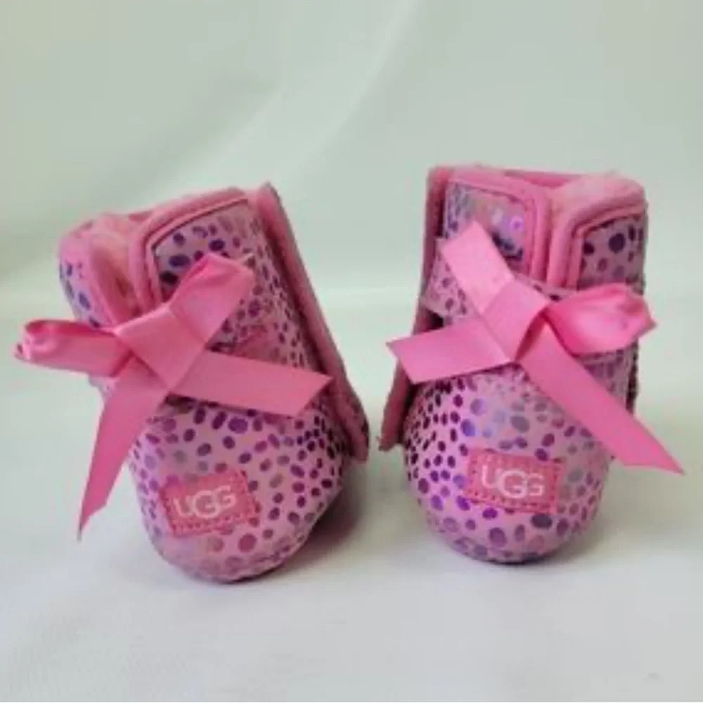 UGG Kid's Jesse Bow II Spots Pink Rose SPARKLE SUEDE Size: 0/1 (0-6 Months)